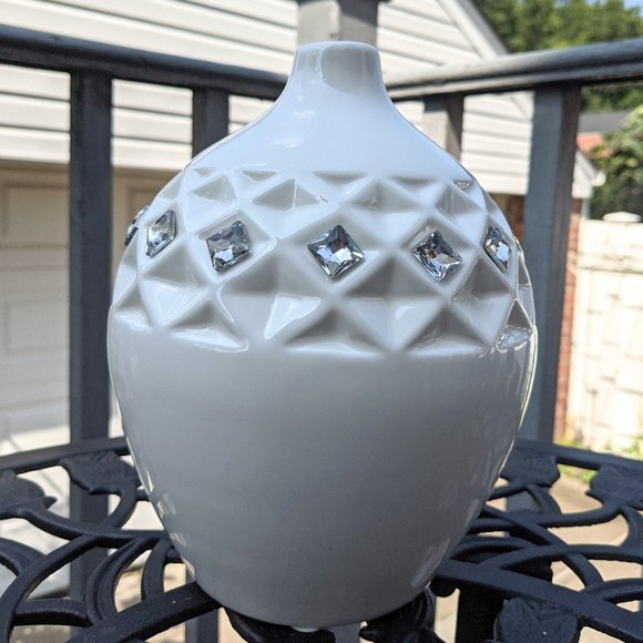 Swarovski Crystal Embedded Bone China Vase - Picture 1 of 4
